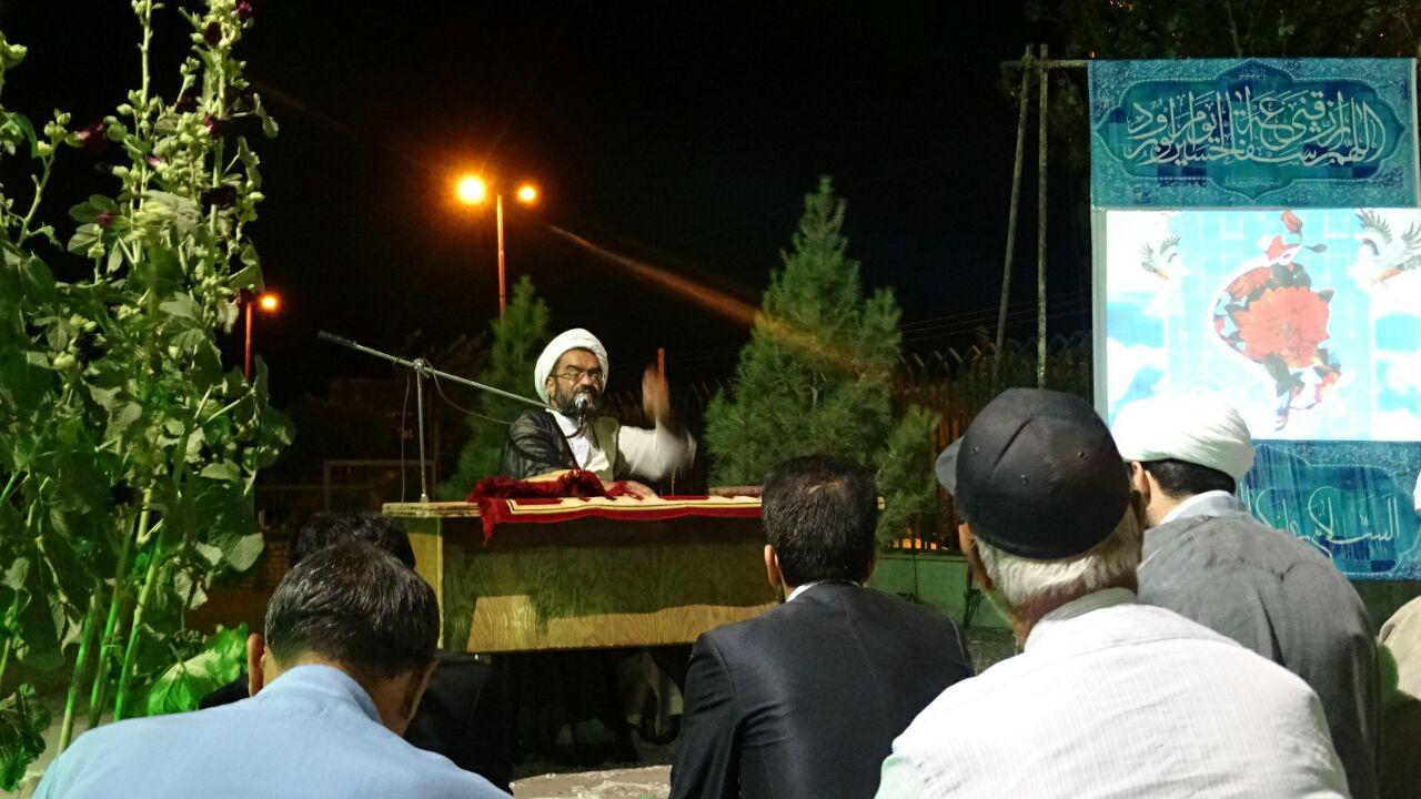 سخنرانی آیت اله صالحی تبار در گلستان شهدای دهستان کفران